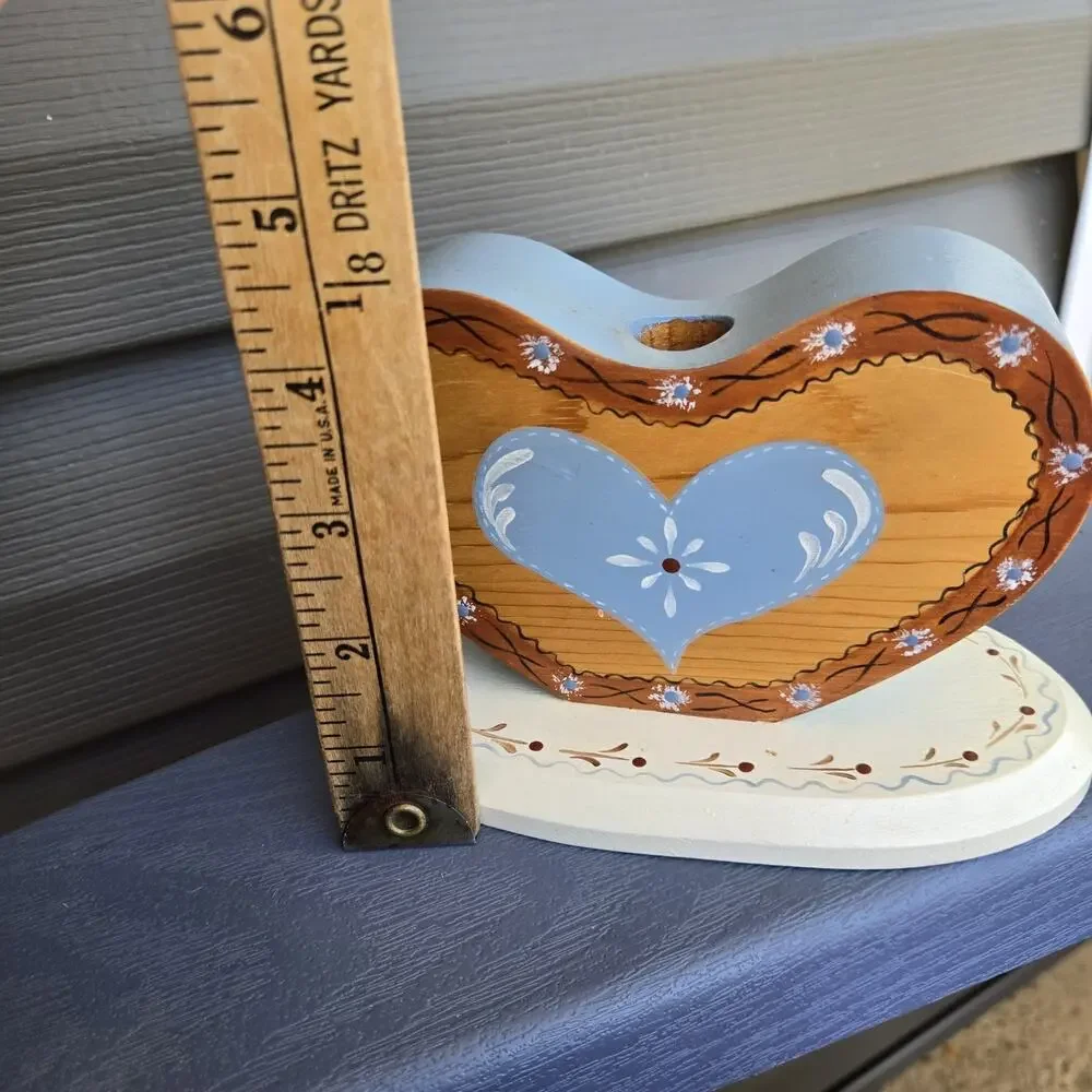 VTG Folk Art WoodCandle Holder Hand Painted Country Cottage Romantic‎ Heart